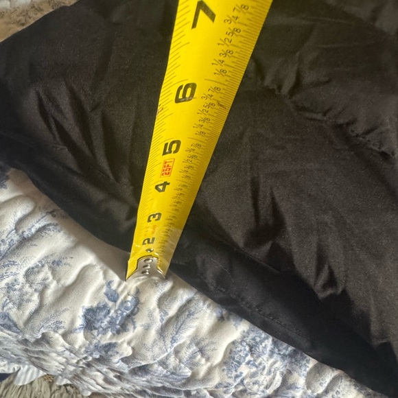 Elegant Charcoal Puffer Jacket with Faux Fur Trim - Picture 9 of 10